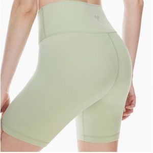 TNA Bike Shorts Tna butter biker shorts Aritizia NWOT